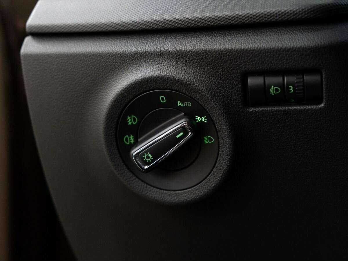 Skoda Rapid 2021 года с пробегом. Фото: #15