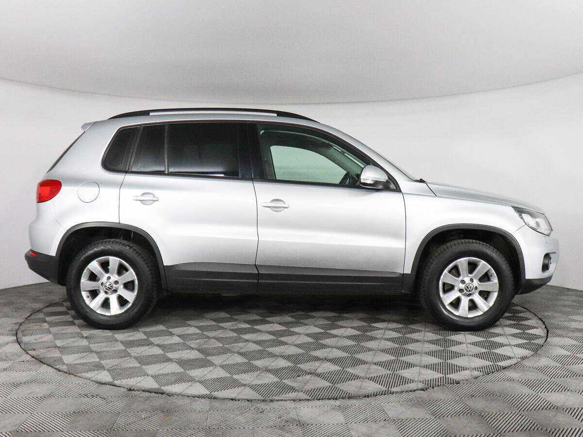 Volkswagen Tiguan 2012 года с пробегом. Фото: #3