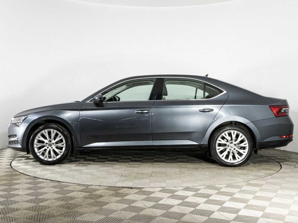 Skoda Superb 2020 года с пробегом. Фото: #7