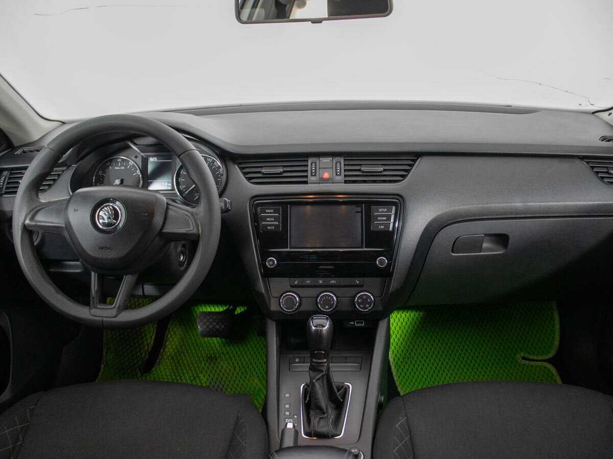 Skoda Octavia 2018 года с пробегом. Фото: #12