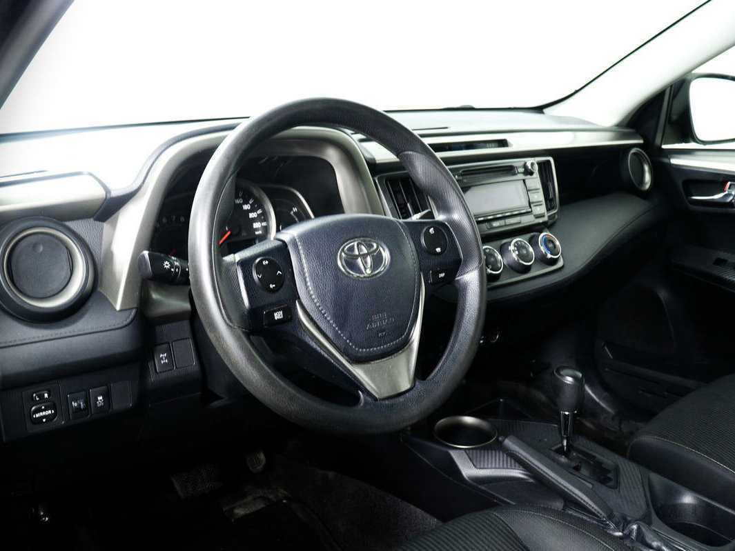 Toyota RAV4 2013 года с пробегом. Фото: #11