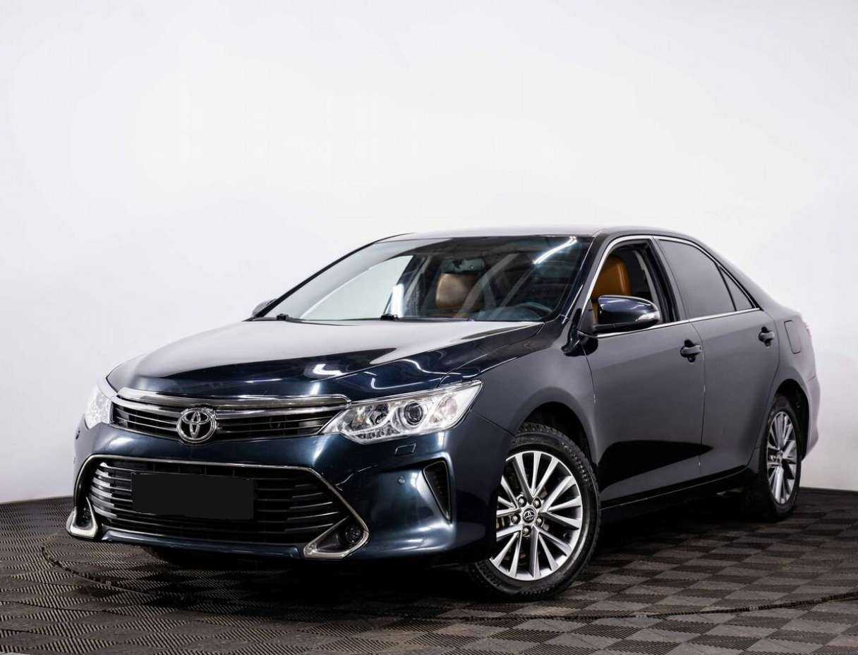 Toyota Camry 2015 года с пробегом. Фото: #0