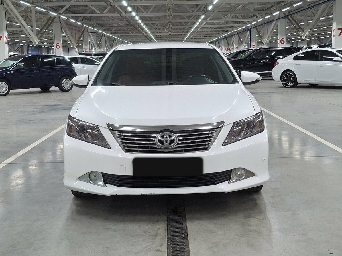 Toyota Camry 2013 года с пробегом. Фото: #1