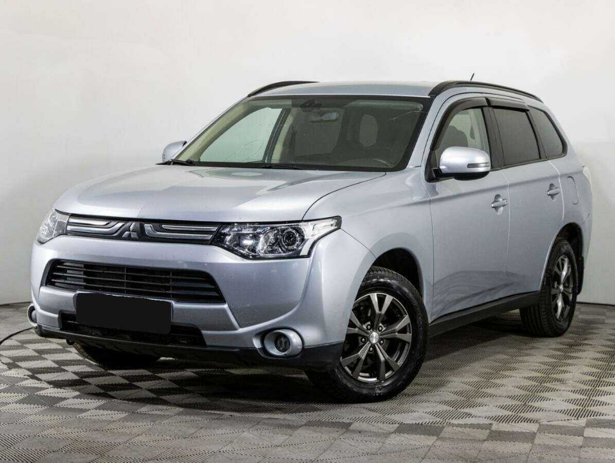 Mitsubishi Outlander 2012 года с пробегом. Посмотреть фото