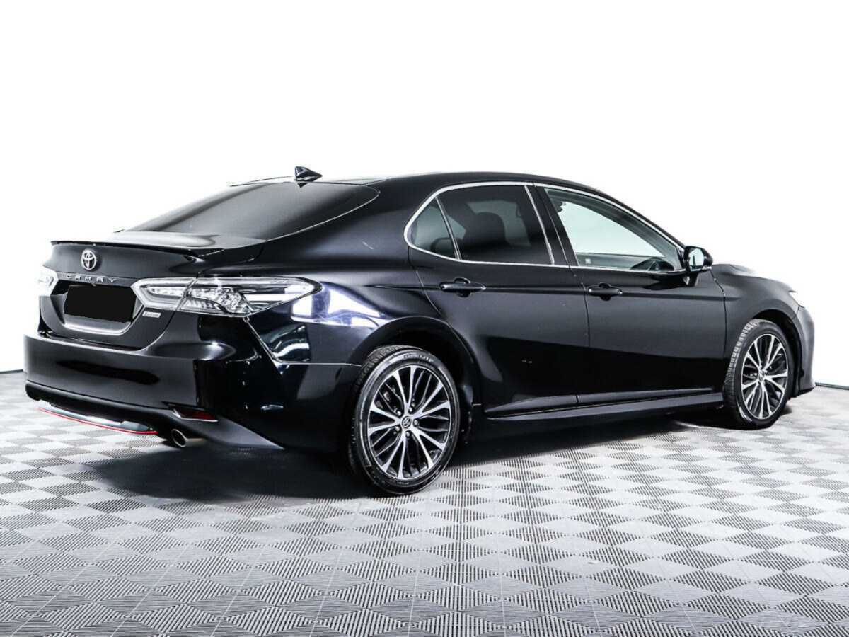 Toyota Camry 2020 года с пробегом. Фото: #4