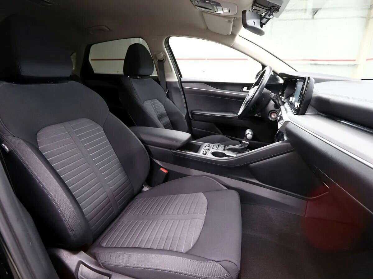 Kia K5 2021 года с пробегом. Фото: #12