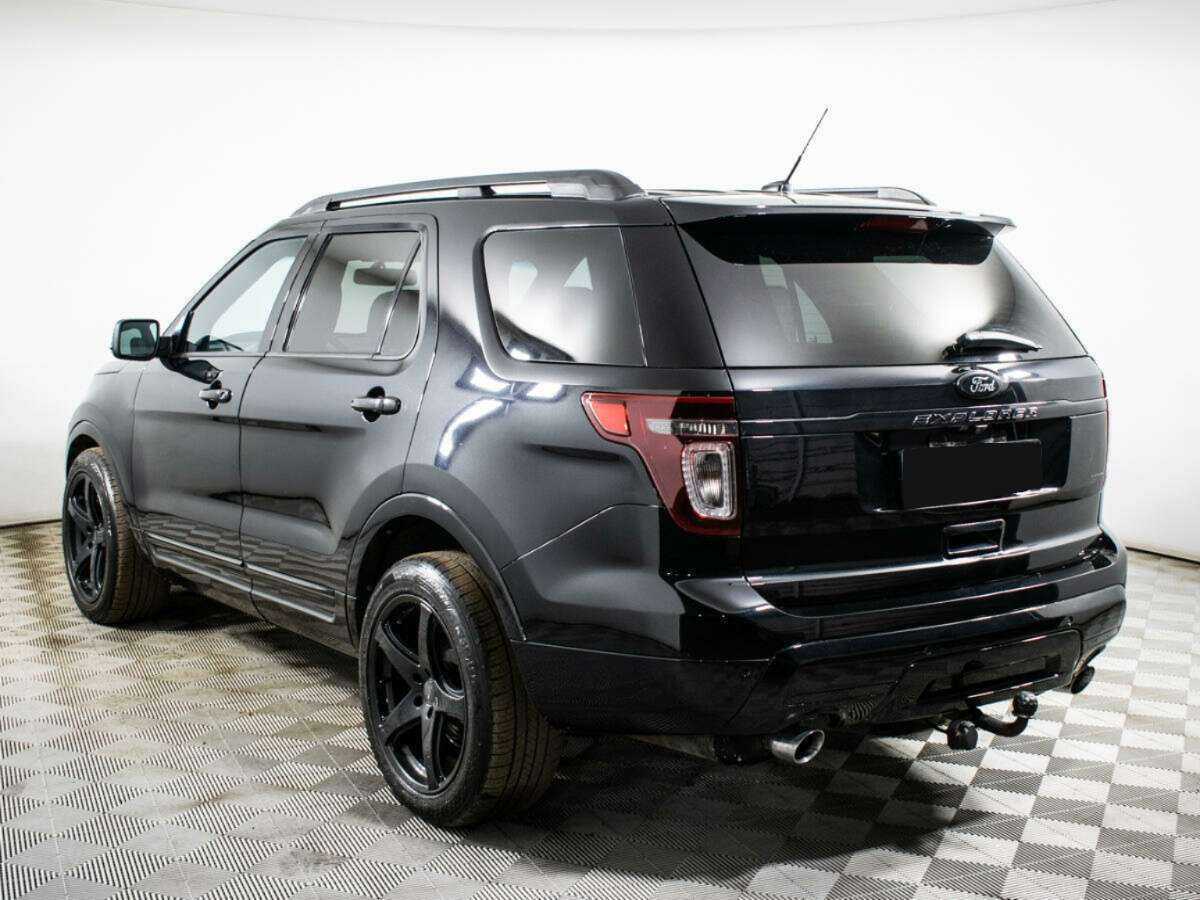 Ford Explorer 2013 года с пробегом. Фото: #5