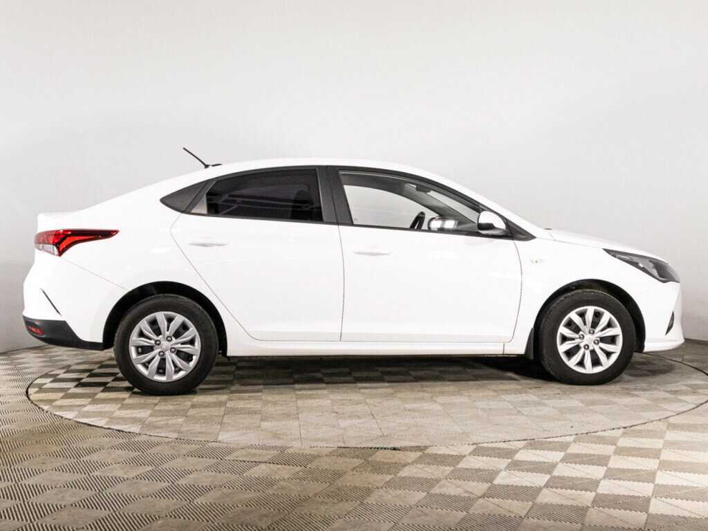 Hyundai Solaris 2022 года с пробегом. Фото: #3