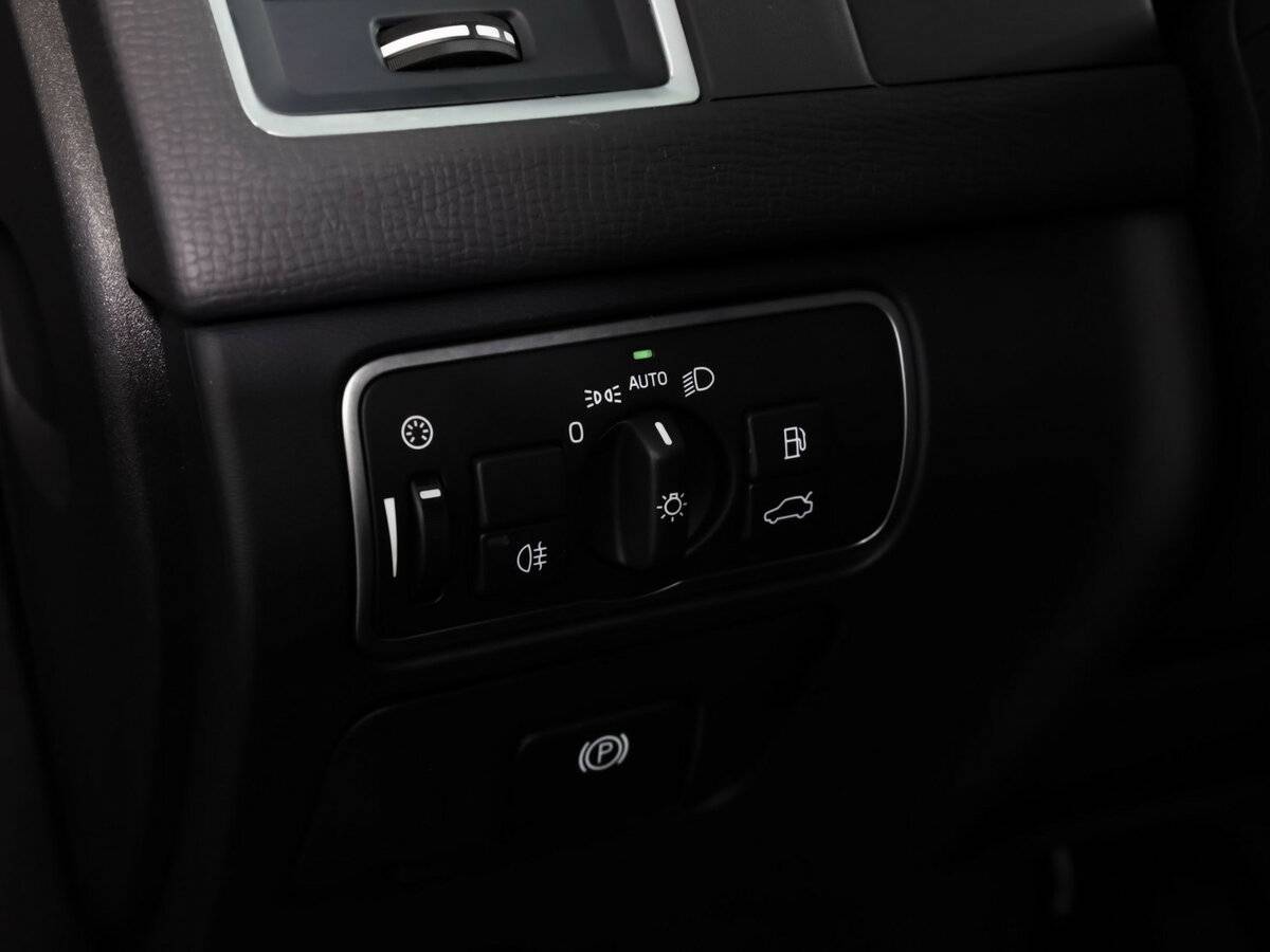 Volvo XC60 2017 года с пробегом. Фото: #12