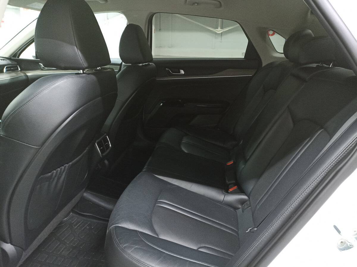 Kia K5 2021 года с пробегом. Фото: #11