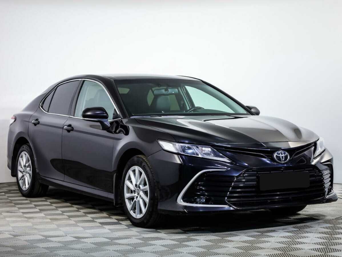 Toyota Camry 2021 года с пробегом. Фото: #1