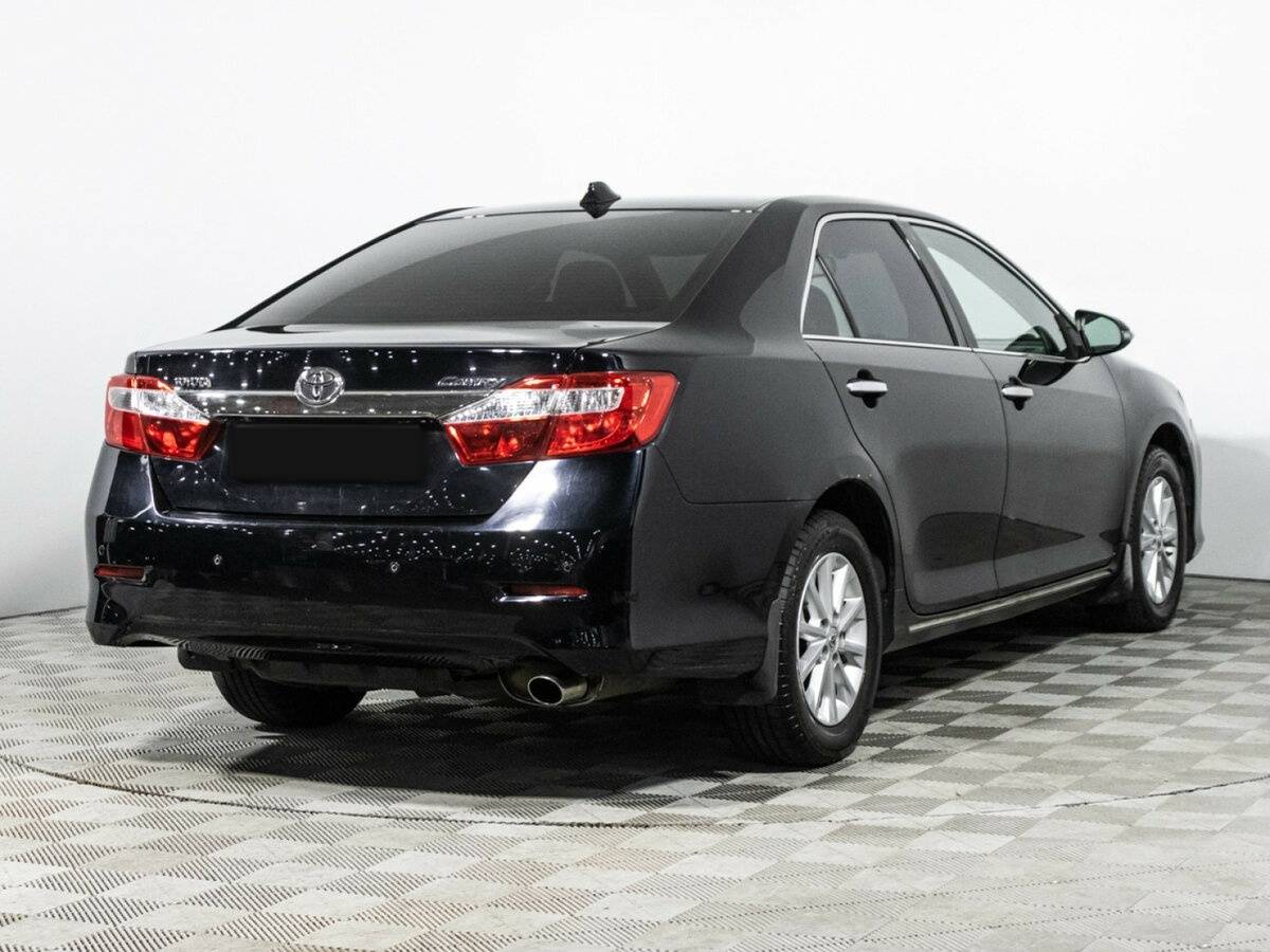 Toyota Camry 2014 года с пробегом. Фото: #4