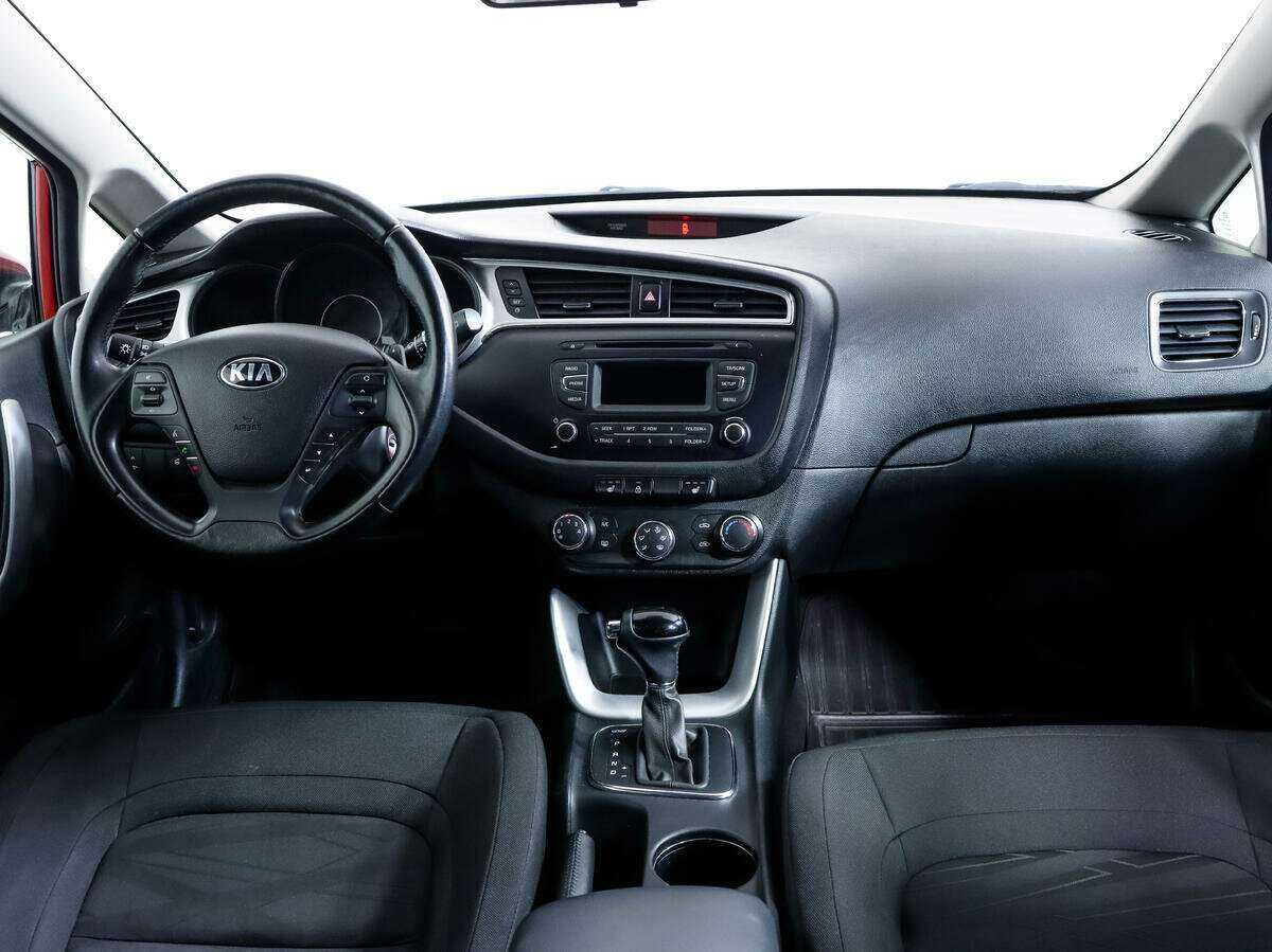 Kia Ceed 2018 года с пробегом. Фото: #9