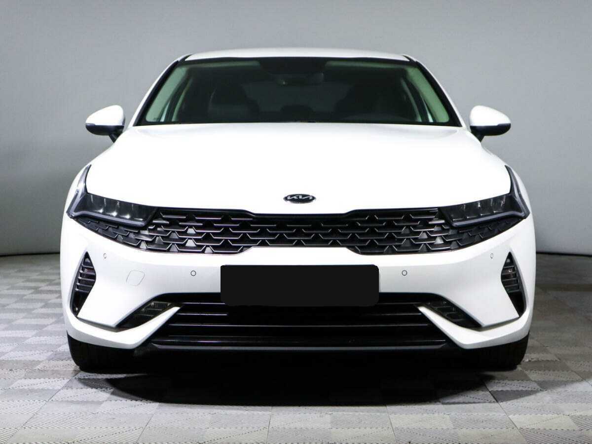 Kia K5 2021 года с пробегом. Фото: #1