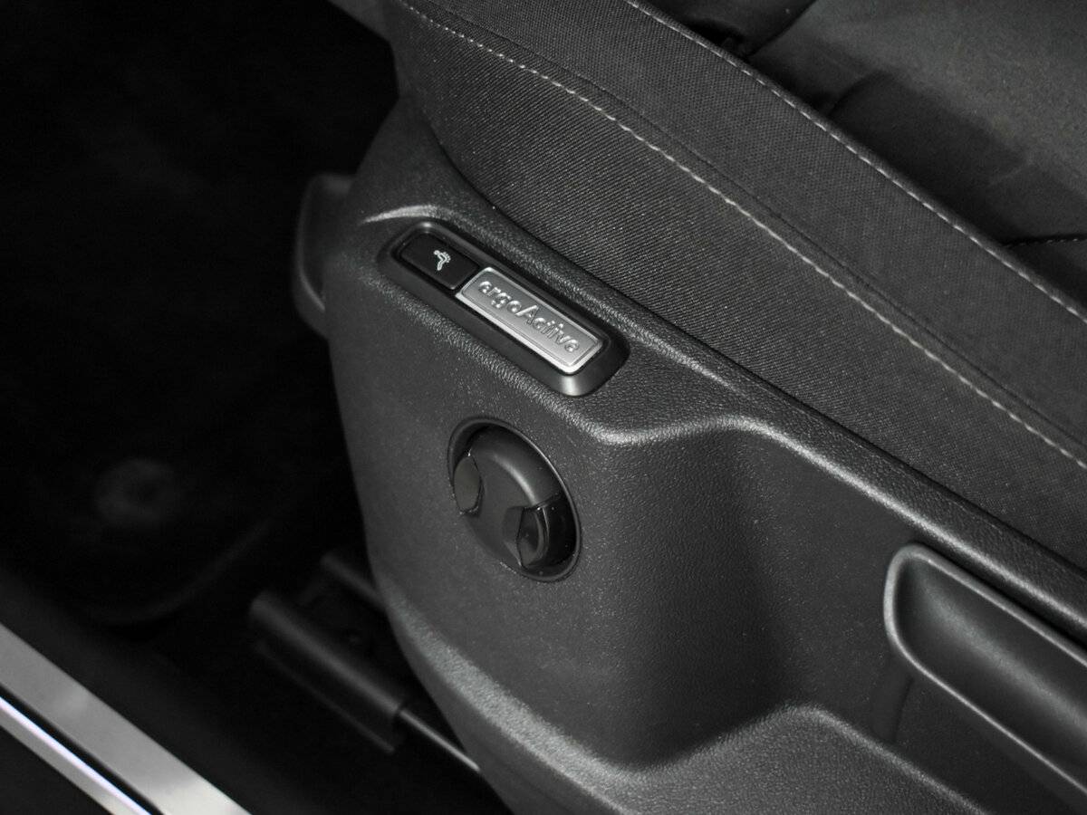 Volkswagen Tiguan 2020 года с пробегом. Фото: #7