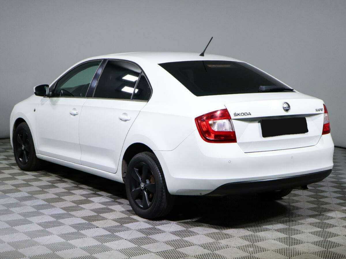 Skoda Rapid 2014 года с пробегом. Фото: #5