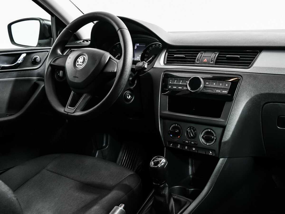Skoda Rapid 2017 года с пробегом. Фото: #8