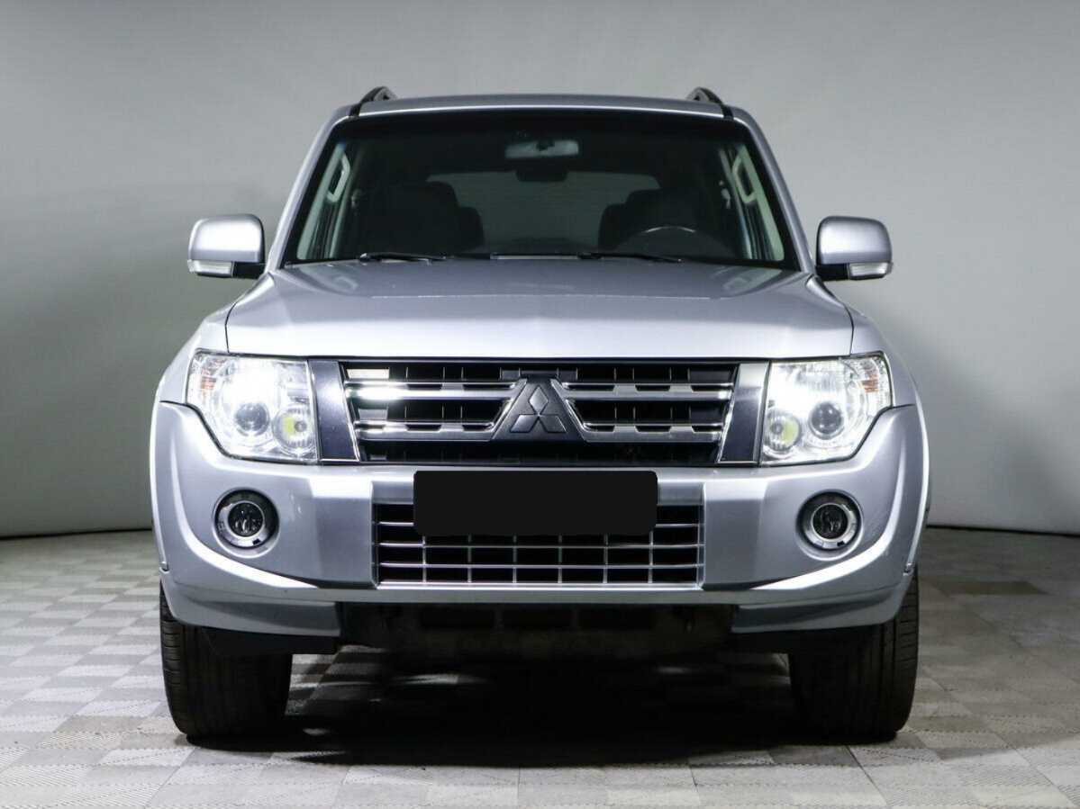 Mitsubishi Pajero 2012 года с пробегом. Фото: #1
