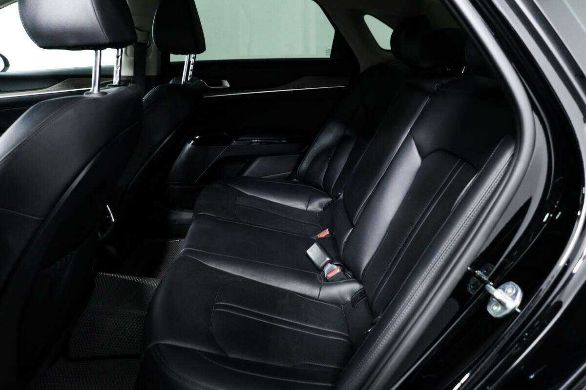 Kia K5 2020 года с пробегом. Фото: #11