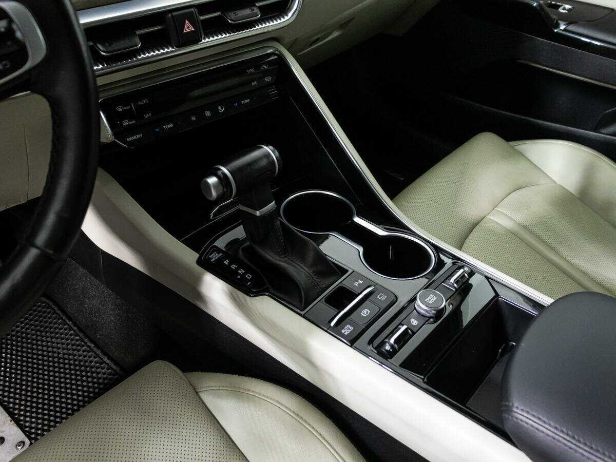 Kia K5 2021 года с пробегом. Фото: #17