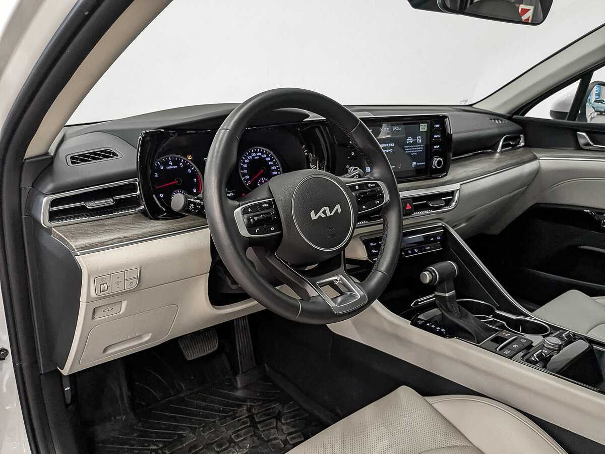 Kia K5 2022 года с пробегом. Фото: #13