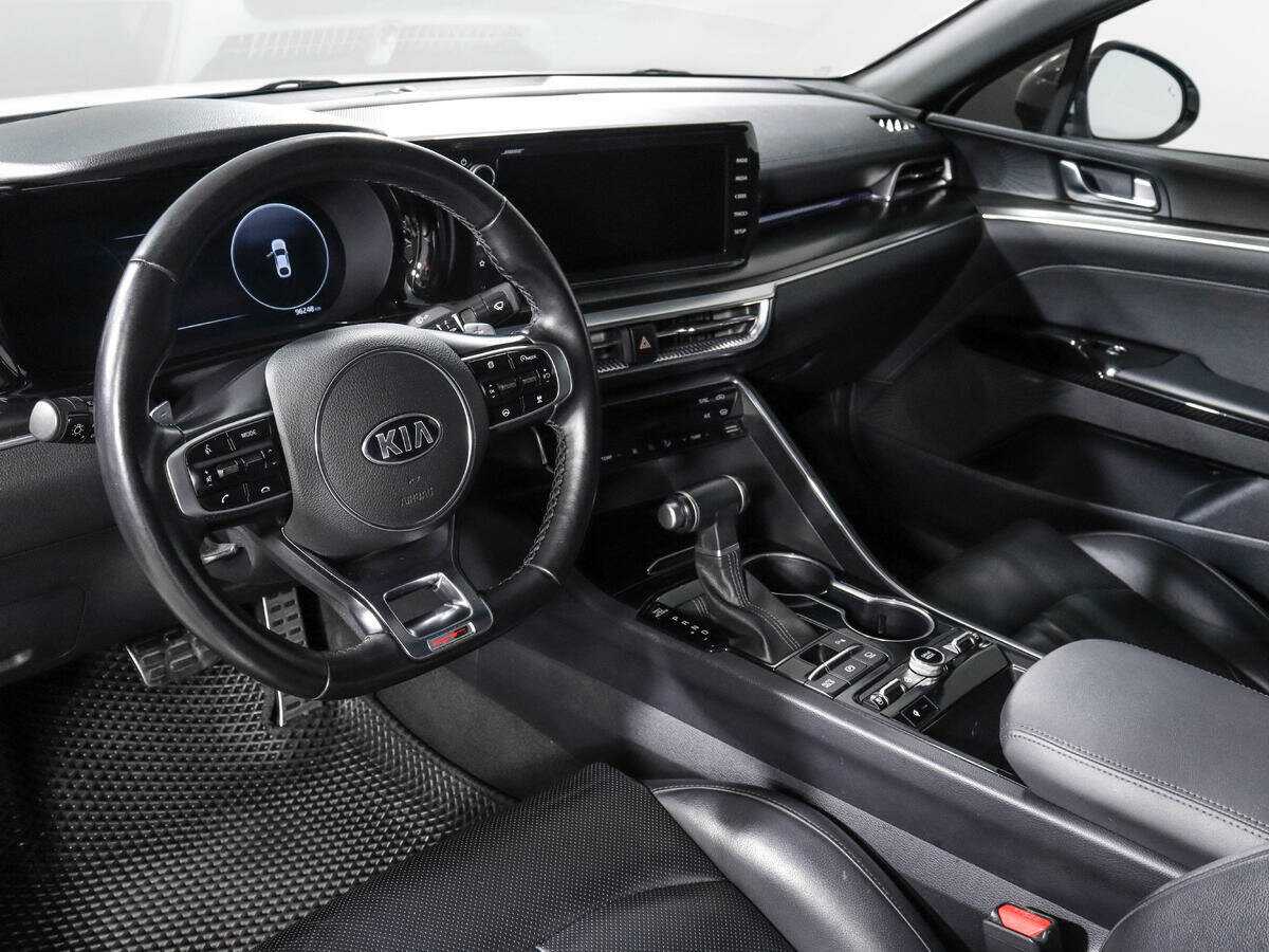 Kia K5 2021 года с пробегом. Фото: #10