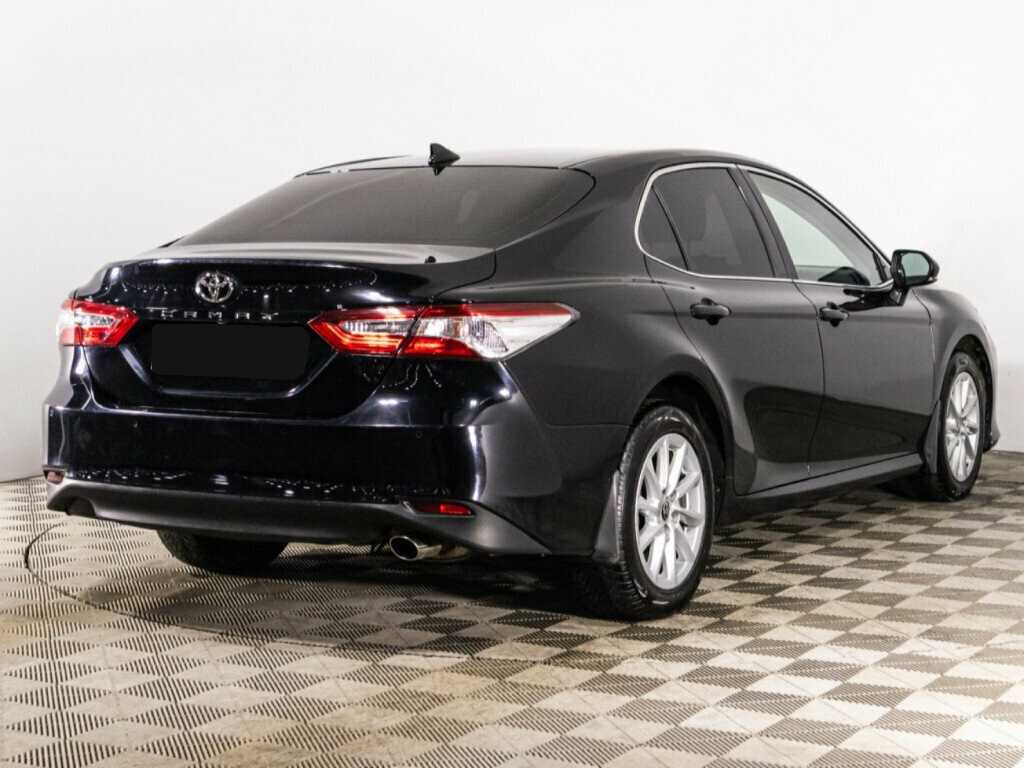 Toyota Camry 2021 года с пробегом. Фото: #4