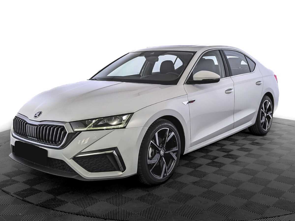 Skoda Octavia 2023 года с пробегом. Посмотреть фото