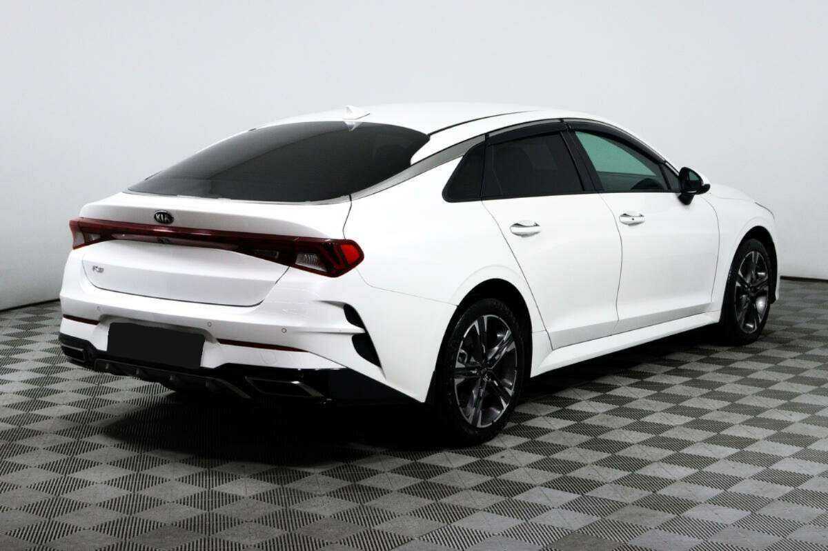 Kia K5 2021 года с пробегом. Фото: #4