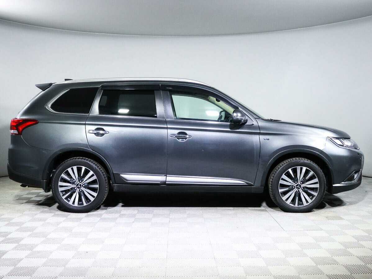 Mitsubishi Outlander 2020 года с пробегом. Фото: #3