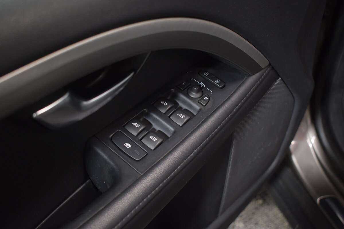 Volvo XC70 2012 года с пробегом. Фото: #16