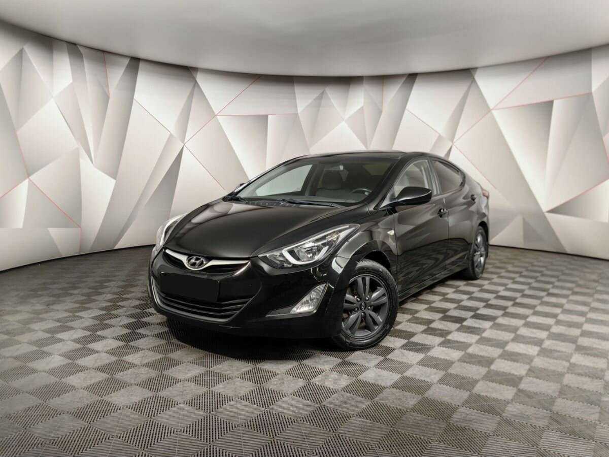 Hyundai Elantra 2015 года с пробегом. Посмотреть фото
