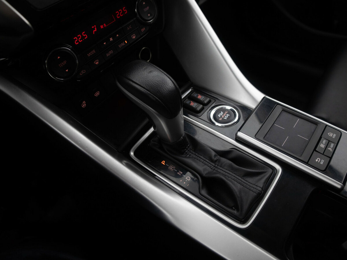 Mitsubishi Eclipse Cross 2019 года с пробегом. Фото: #12