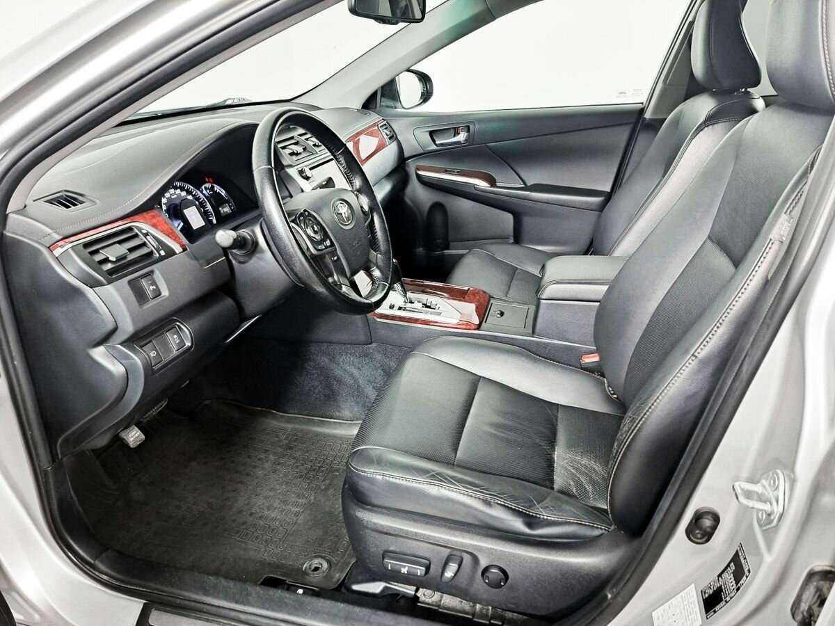 Toyota Camry 2014 года с пробегом. Фото: #11