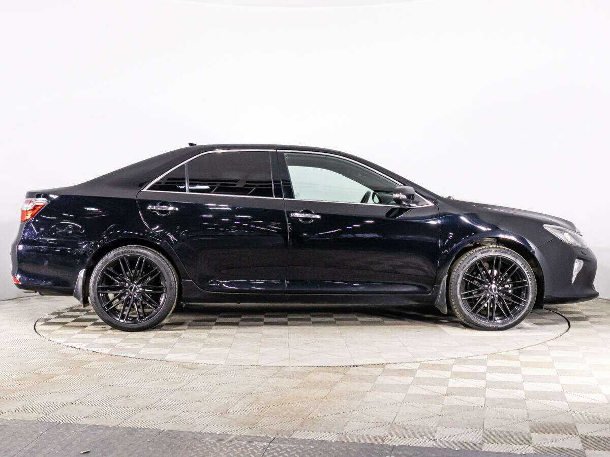 Toyota Camry 2017 года с пробегом. Фото: #3