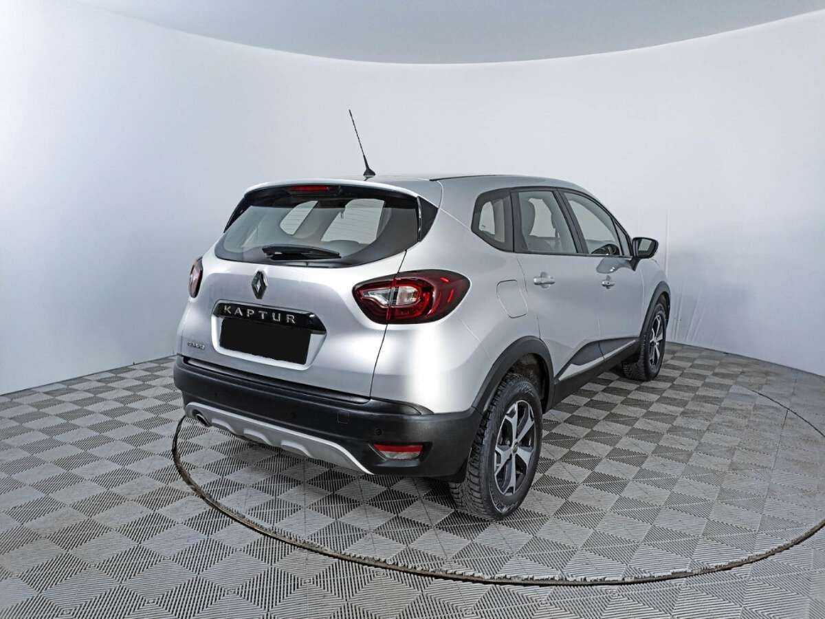 Renault Kaptur 2018 года с пробегом. Фото: #4