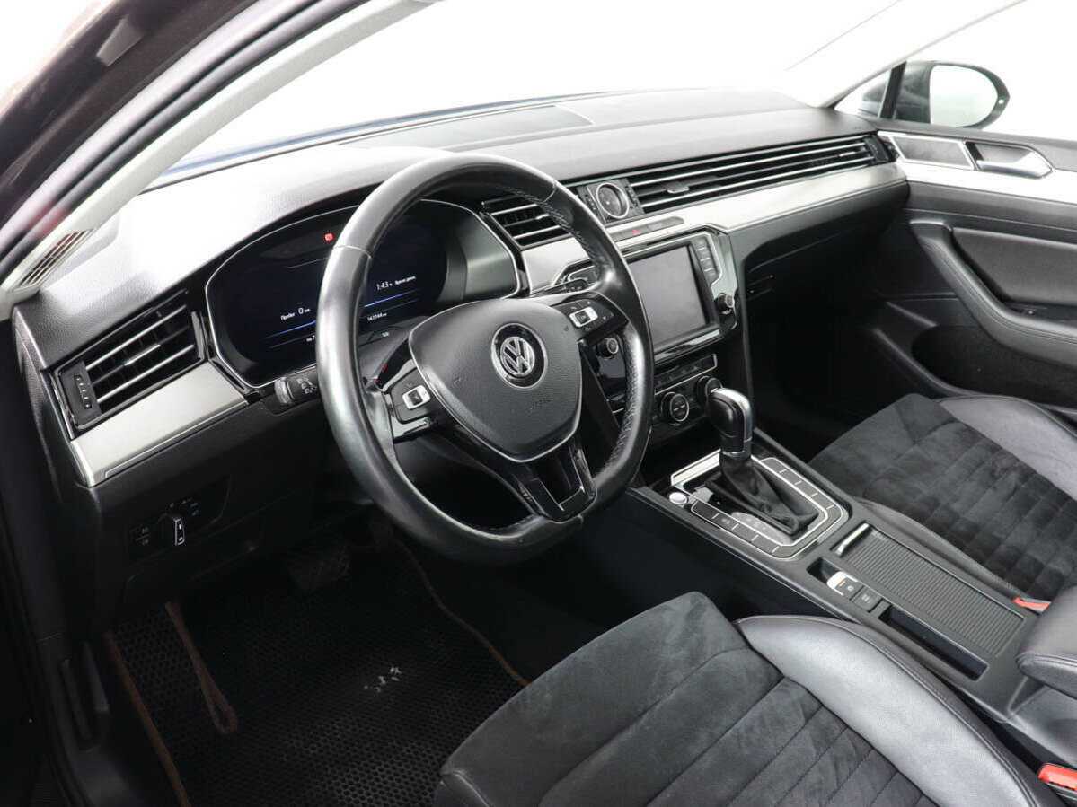 Volkswagen Passat 2015 года с пробегом. Фото: #7