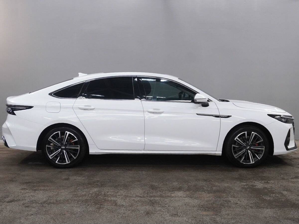 Chery Arrizo 8 2023 года с пробегом. Фото: #3