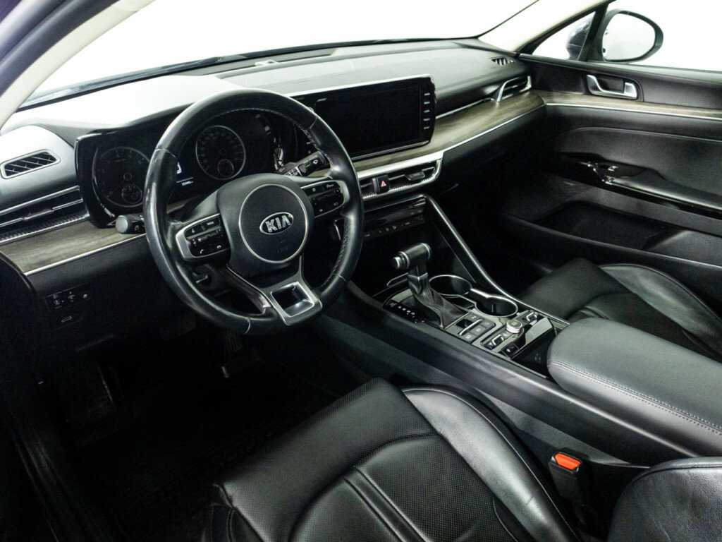 Kia K5 2021 года с пробегом. Фото: #10