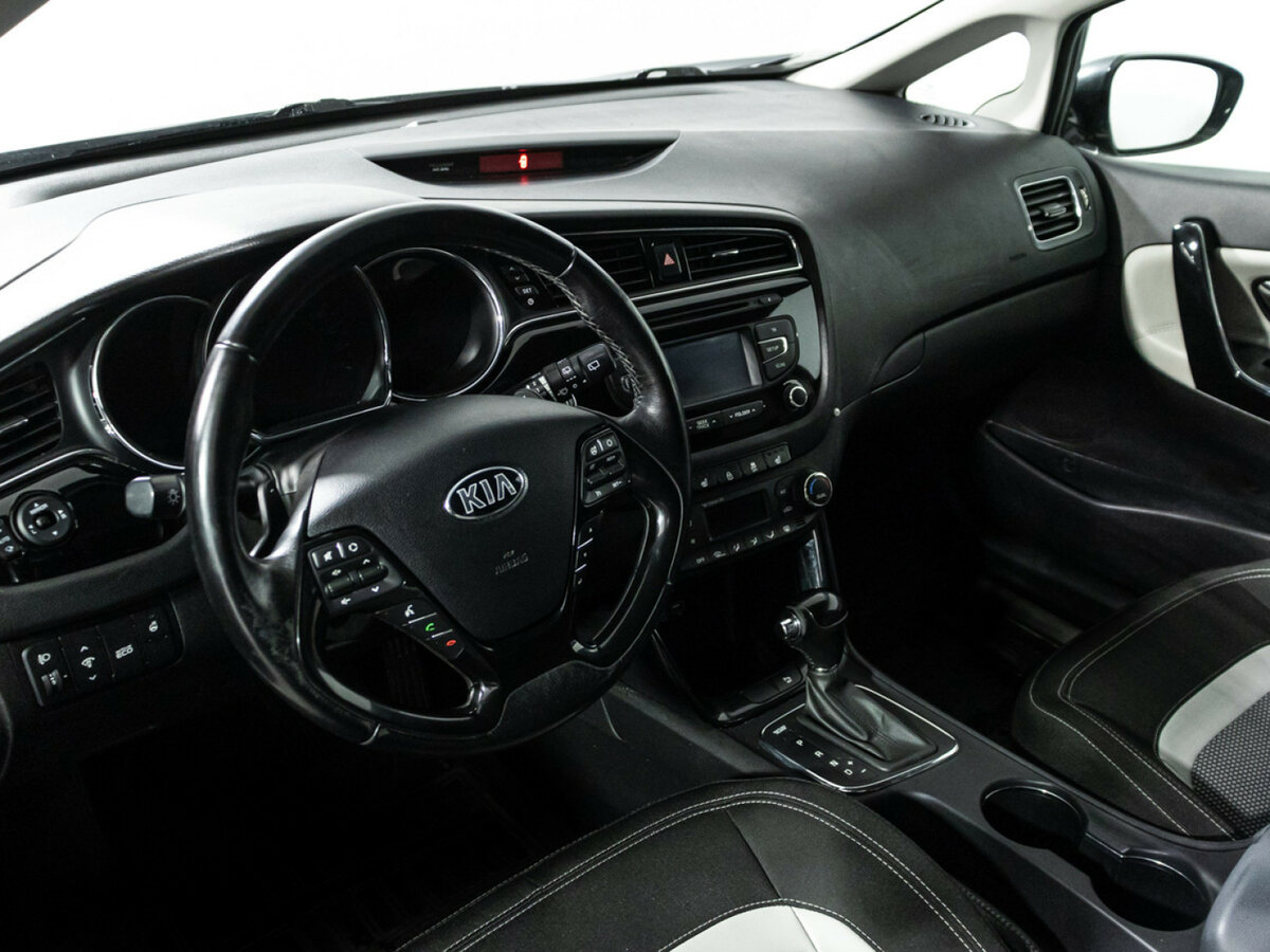 Kia Ceed 2015 года с пробегом. Фото: #10