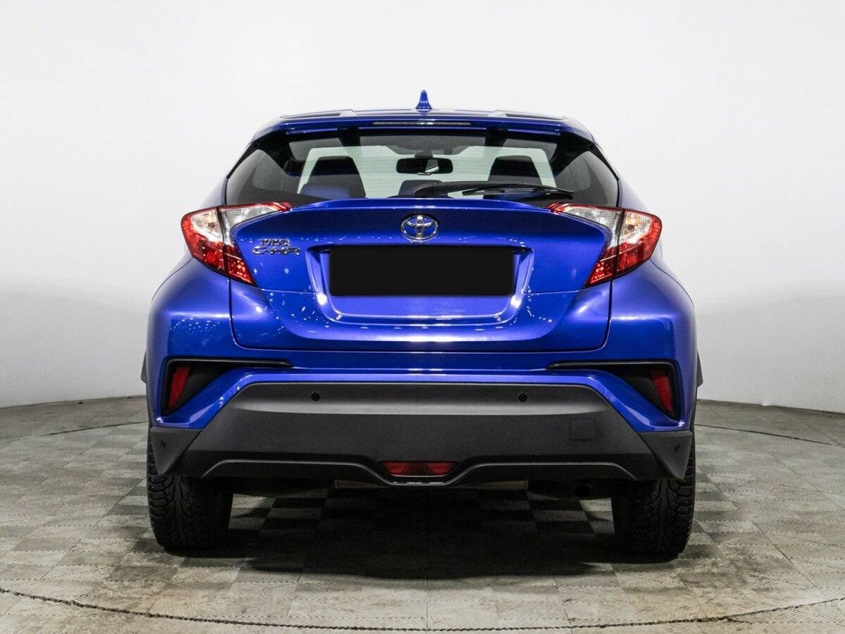 Toyota C-HR 2019 года с пробегом. Фото: #5