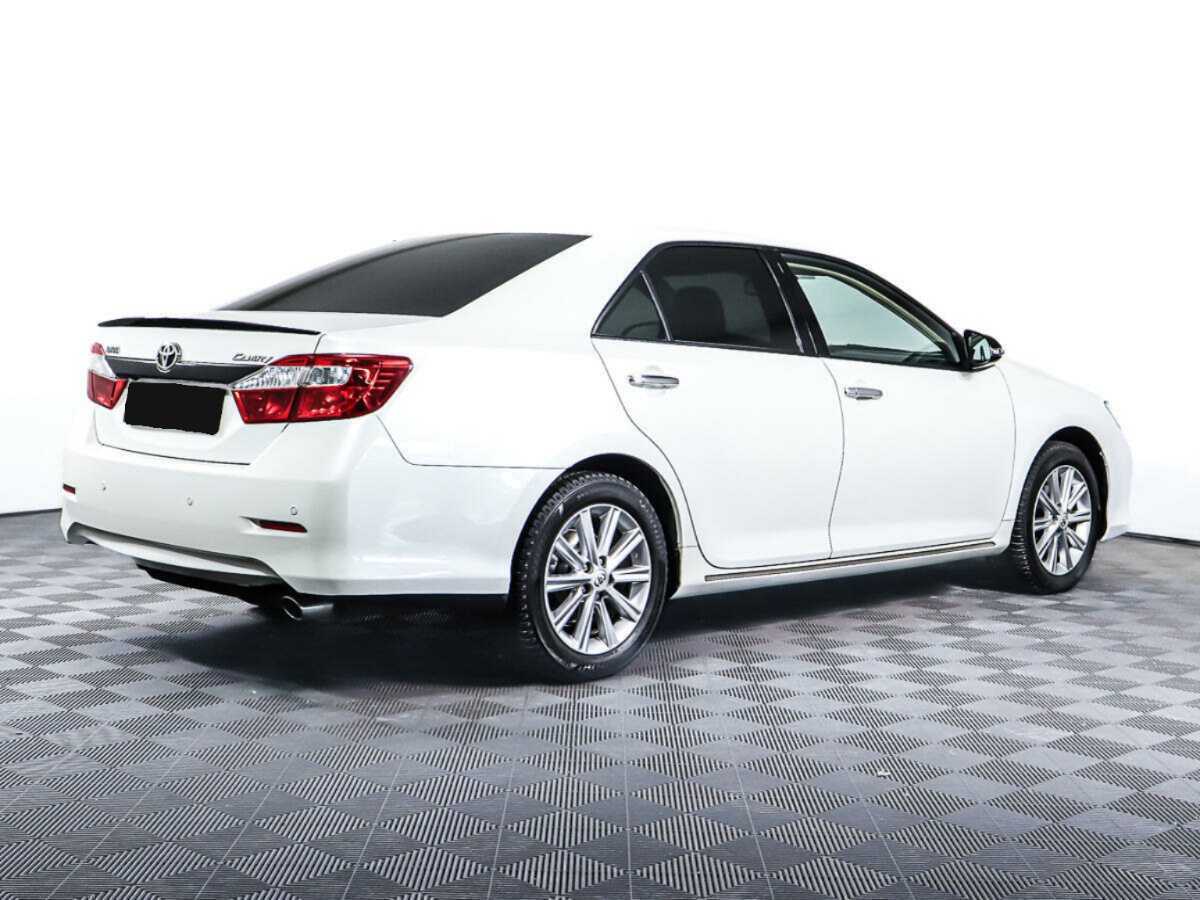 Toyota Camry 2014 года с пробегом. Фото: #4