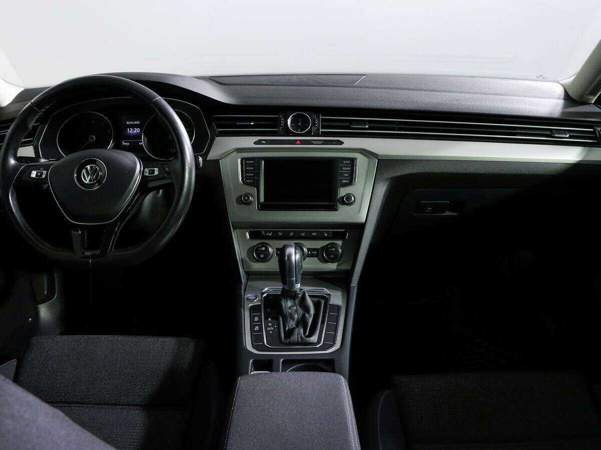 Volkswagen Passat 2015 года с пробегом. Фото: #11