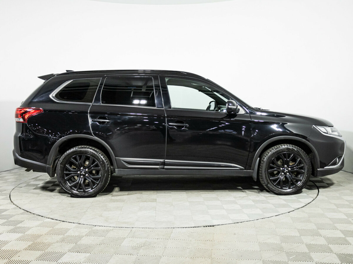 Mitsubishi Outlander 2020 года с пробегом. Фото: #3