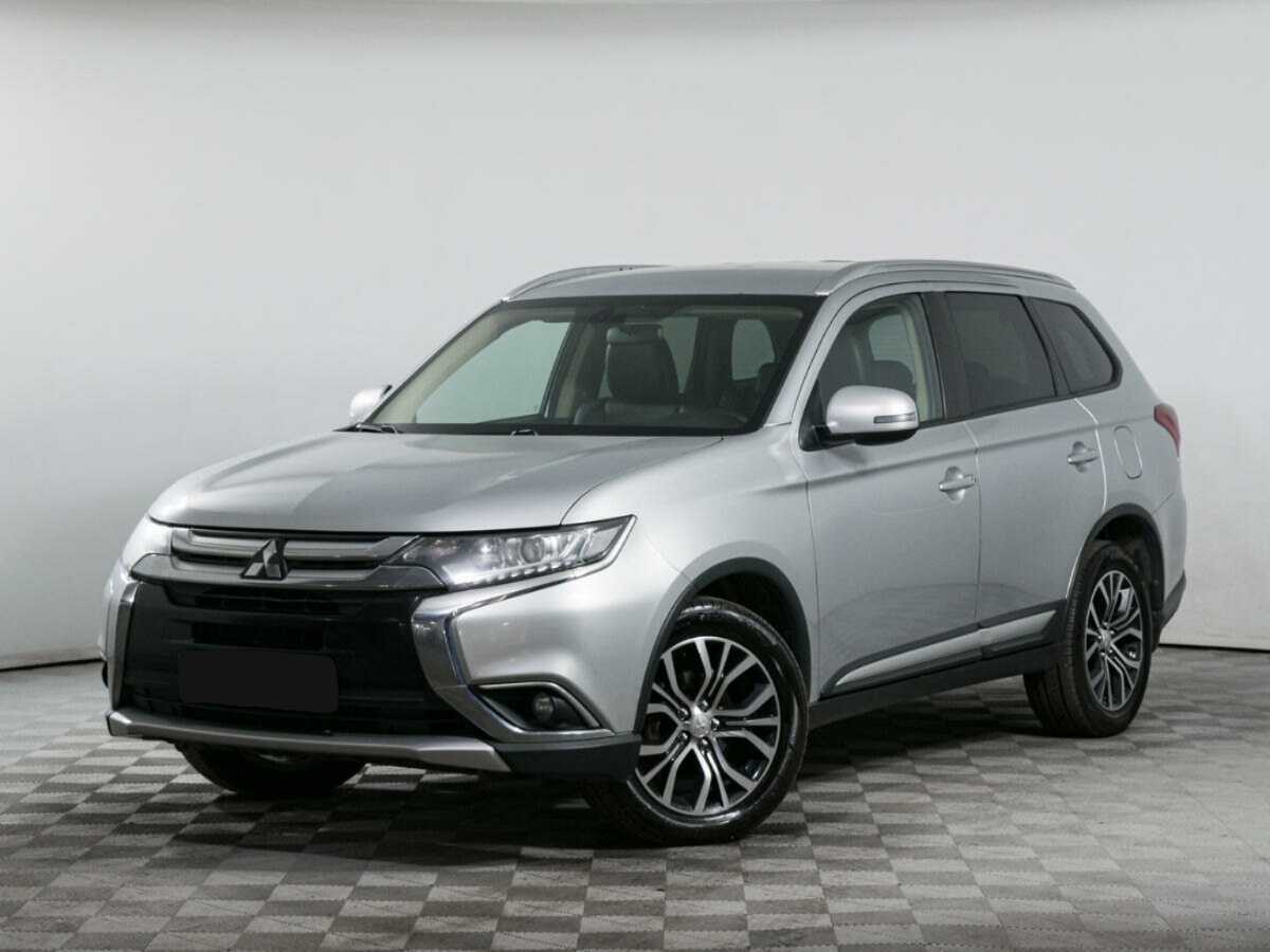 Mitsubishi Outlander 2017 года с пробегом. Посмотреть фото