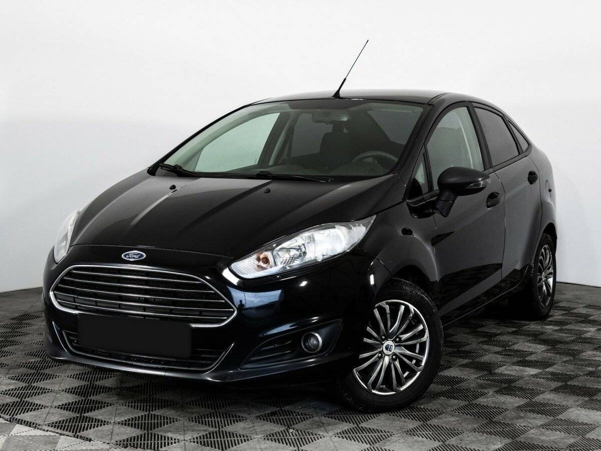 Ford Fiesta 2015 года с пробегом. Посмотреть фото