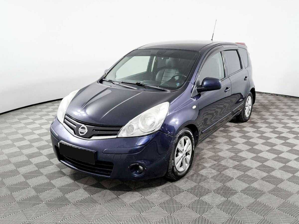 Nissan Note 2012 года с пробегом. Посмотреть фото