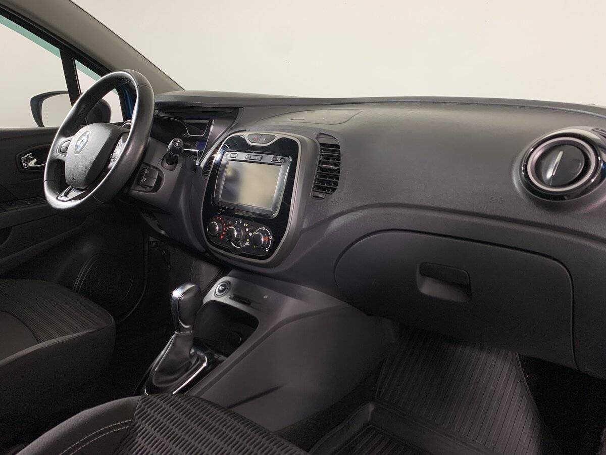 Renault Kaptur 2016 года с пробегом. Фото: #12