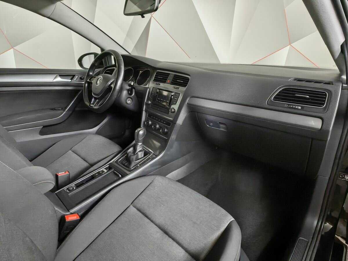 Volkswagen Golf 2013 года с пробегом. Фото: #8