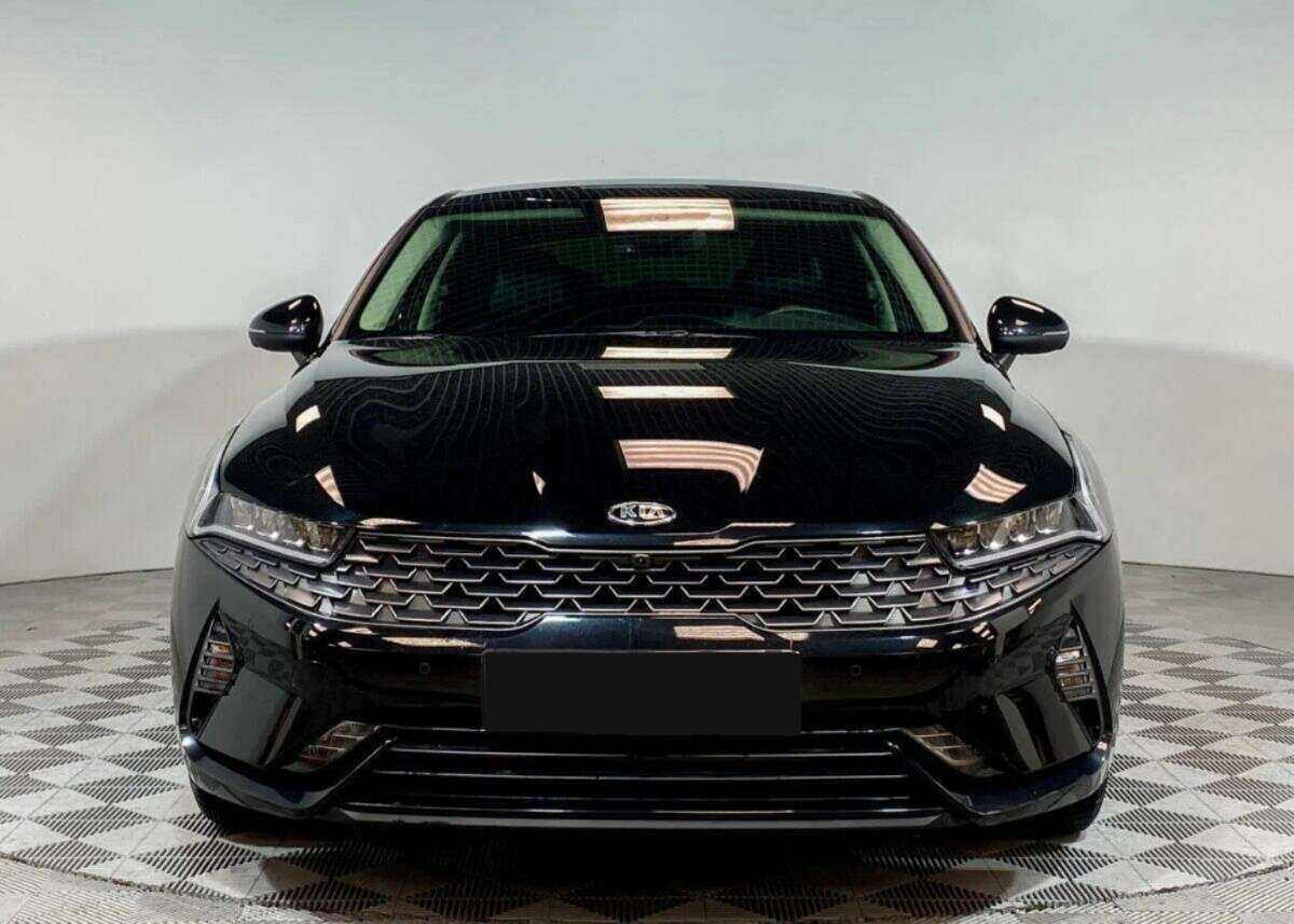 Kia K5 2021 года с пробегом. Фото: #1